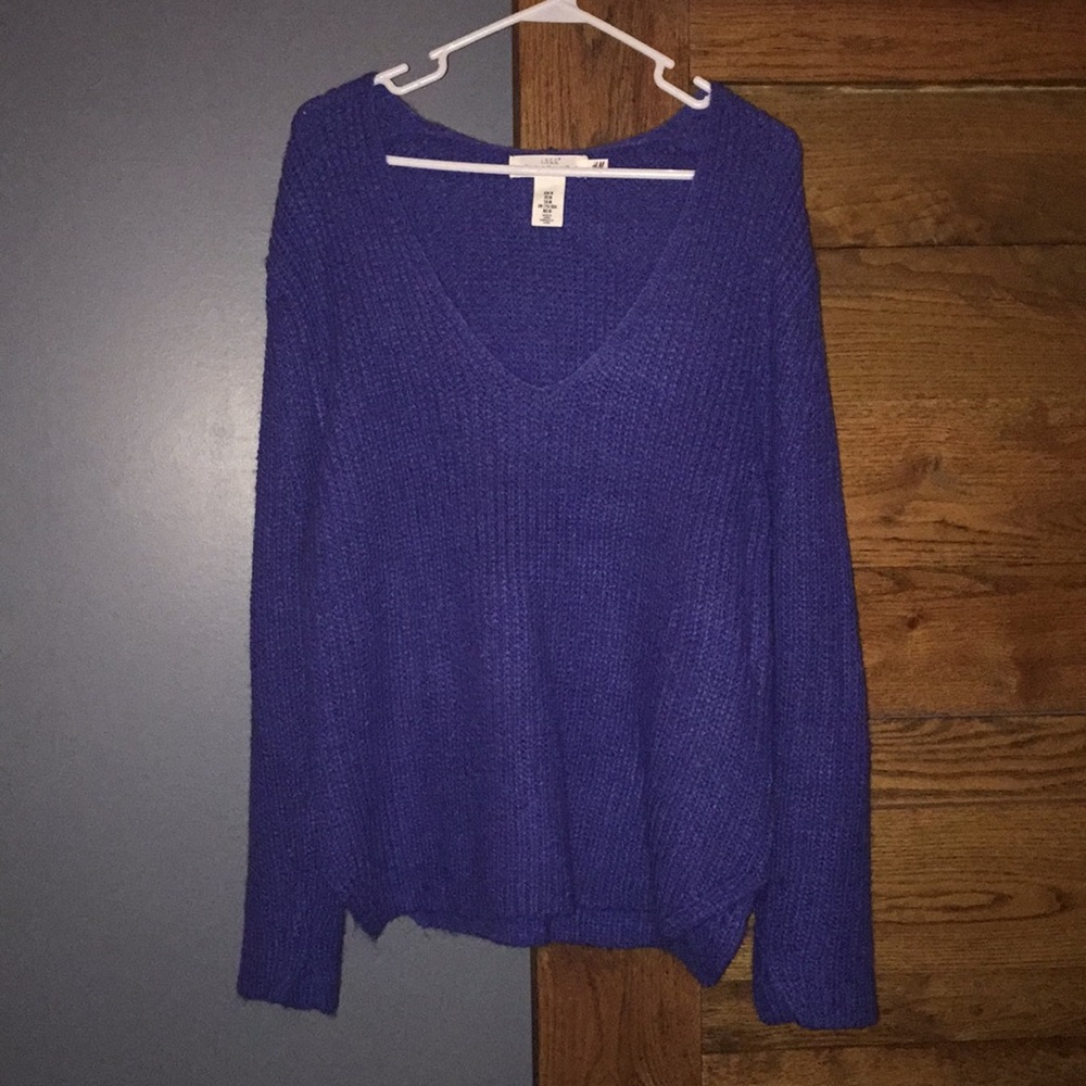 H&M blue knitted sweater